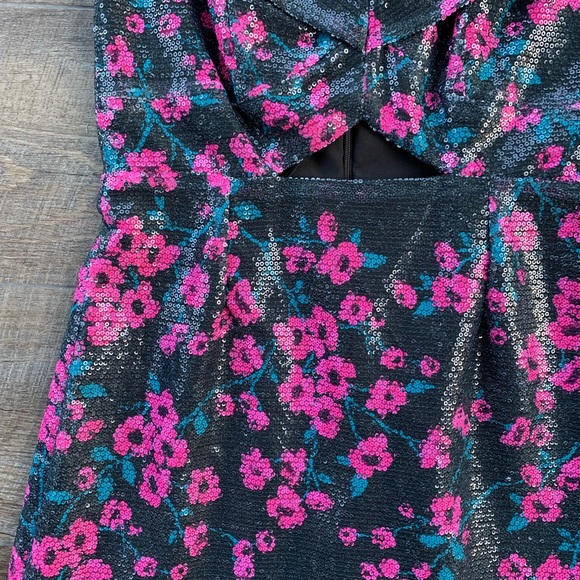 NWT WAYF Black Off the Shoulder Sequin Dress - Picture 3 of 8